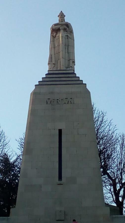 Gite Cis And Co Verdun-sur-Meuse Екстериор снимка